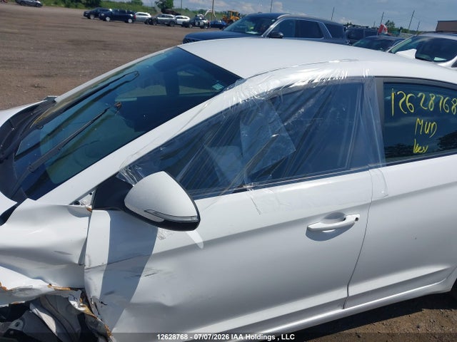 KMHD84LF2HU209810 Hyundai Elantra