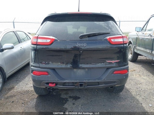 12607059 :رقم المزاد ، 1C4PJMBS5FW558577 vin ، 2015 Jeep Cherokee Trailhawk مزاد بيع