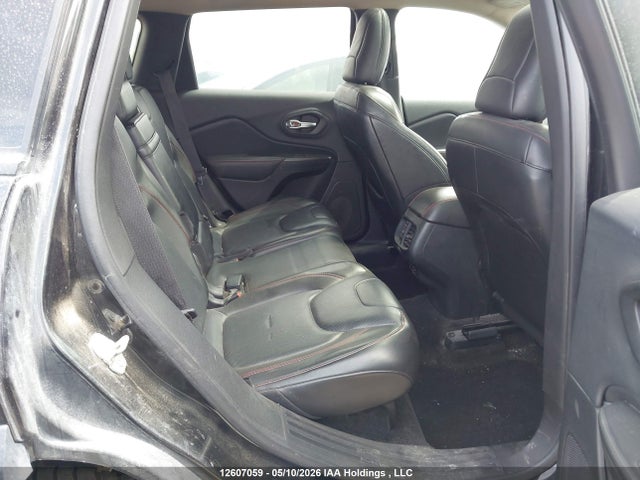 12607059 :رقم المزاد ، 1C4PJMBS5FW558577 vin ، 2015 Jeep Cherokee Trailhawk مزاد بيع