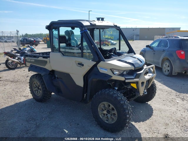 Can-Am Defender 2024 3JBUVAX49RK005370 Image 1