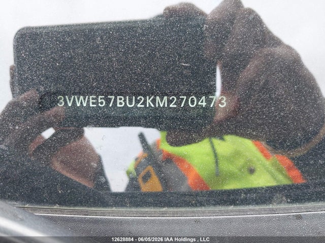 3VWE57BU2KM270473 Volkswagen JETTA SEL