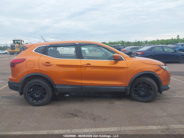 2018 Nissan Qashqai S/sl/sv მანქანა იყიდება აუქციონზე, vin: JN1BJ1CR2JW282617, აუქციონის ნომერი: 12628909