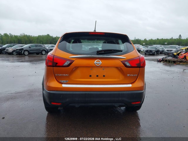 2018 Nissan Qashqai S/sl/sv მანქანა იყიდება აუქციონზე, vin: JN1BJ1CR2JW282617, აუქციონის ნომერი: 12628909