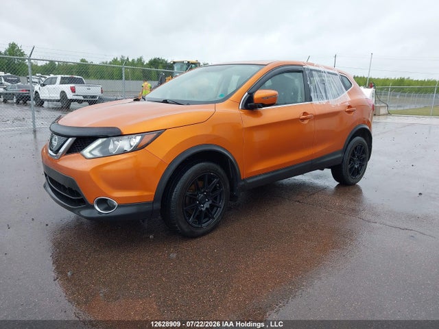 2018 Nissan Qashqai S/sl/sv მანქანა იყიდება აუქციონზე, vin: JN1BJ1CR2JW282617, აუქციონის ნომერი: 12628909