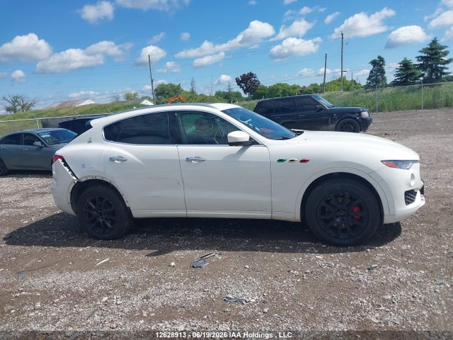 Maserati Levante 2017 ZN661XUL1HX214291 Image 13