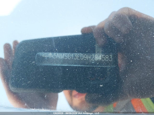 2009 Hyundai Santa Fe Gl მანქანა იყიდება აუქციონზე, vin: 5NMSG13E09H284583, აუქციონის ნომერი: 12628929