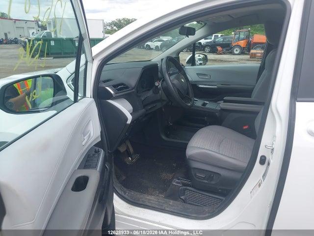 Продажа на аукционе авто 2025 Toyota Sienna, vin: 5TDGSKFC7SS185914, номер лота: 12628933
