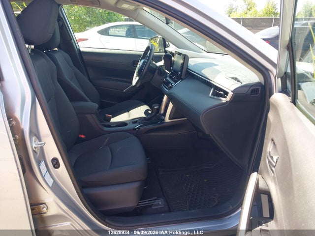 7MUCAABG0NV009804 Toyota Corolla Cross Le
