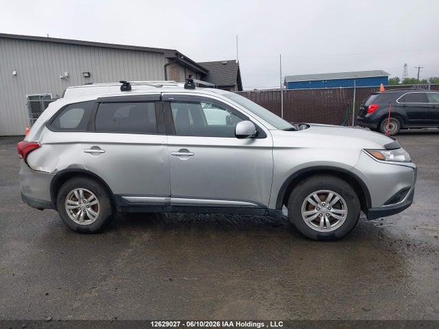 2020 Mitsubishi Outlander Es მანქანა იყიდება აუქციონზე, vin: JA4AZ2A31LZ608067, აუქციონის ნომერი: 12629027