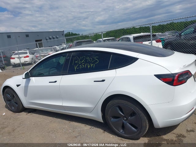 12629035 :رقم المزاد ، LRW3E1EB1PC851471 vin ، 2023 Tesla Model 3 Long Range مزاد بيع