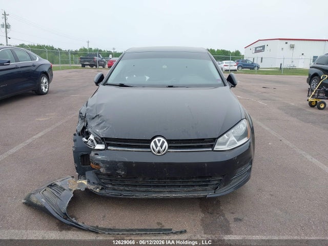 12629066 :رقم المزاد ، 3VW217AU2GM019931 vin ، 2016 Volkswagen Golf S/se/sel مزاد بيع