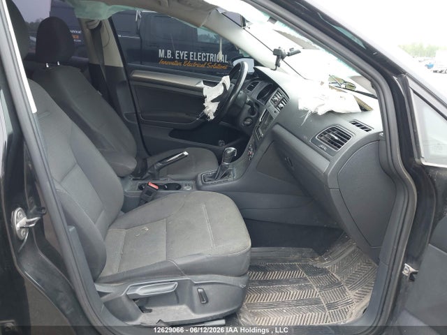 12629066 :رقم المزاد ، 3VW217AU2GM019931 vin ، 2016 Volkswagen Golf S/se/sel مزاد بيع