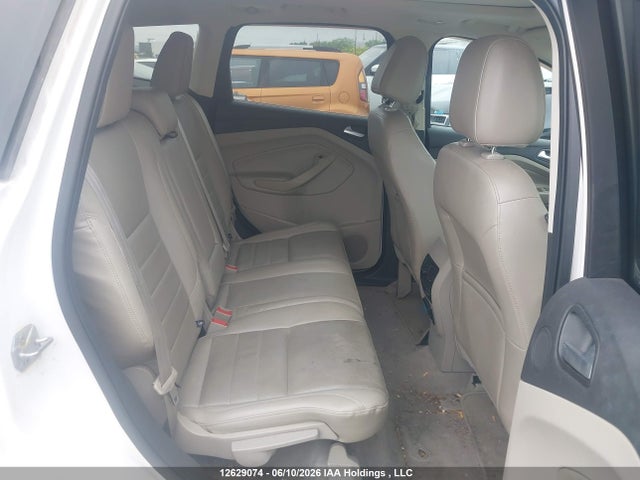 2014 Ford Escape მანქანა იყიდება აუქციონზე, vin: 1FMCU0GX7EUC11843, აუქციონის ნომერი: 12629074