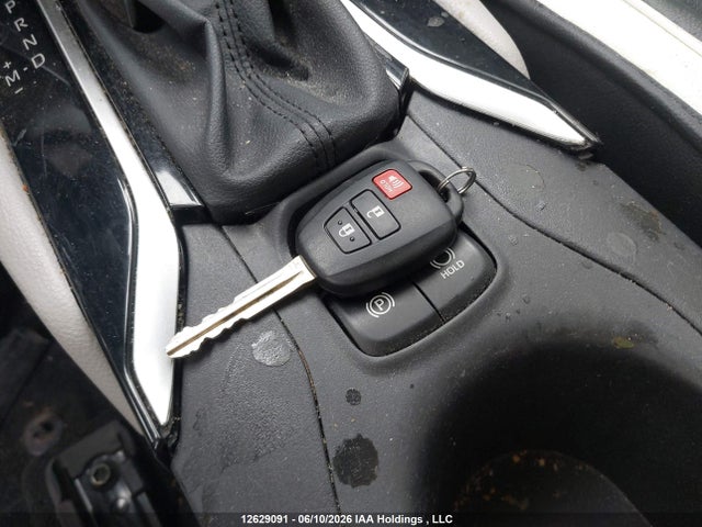 12629091 :رقم المزاد ، 7MUAAAAGXRV112761 vin ، 2024 Toyota Corolla Cross L مزاد بيع