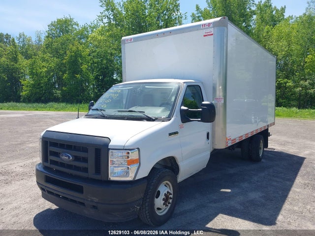 Продажа на аукционе авто 2024 Ford Econoline E450 Super Duty Cutaway Van, vin: 1FDXE4FN6RDD15106, номер лота: 12629103