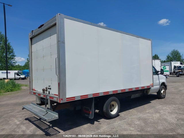 Продажа на аукционе авто 2024 Ford Econoline E450 Super Duty Cutaway Van, vin: 1FDXE4FN6RDD15106, номер лота: 12629103