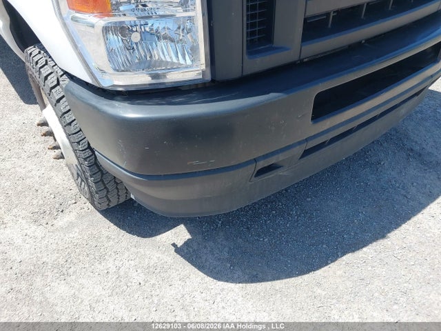 Продажа на аукционе авто 2024 Ford Econoline E450 Super Duty Cutaway Van, vin: 1FDXE4FN6RDD15106, номер лота: 12629103