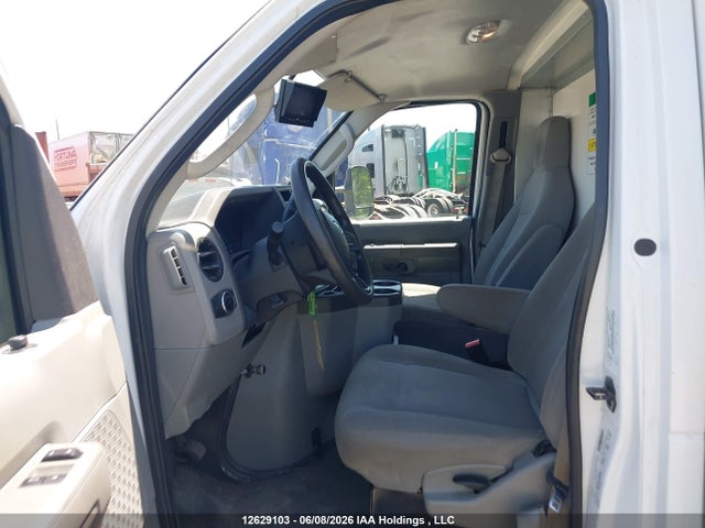 Продажа на аукционе авто 2024 Ford Econoline E450 Super Duty Cutaway Van, vin: 1FDXE4FN6RDD15106, номер лота: 12629103