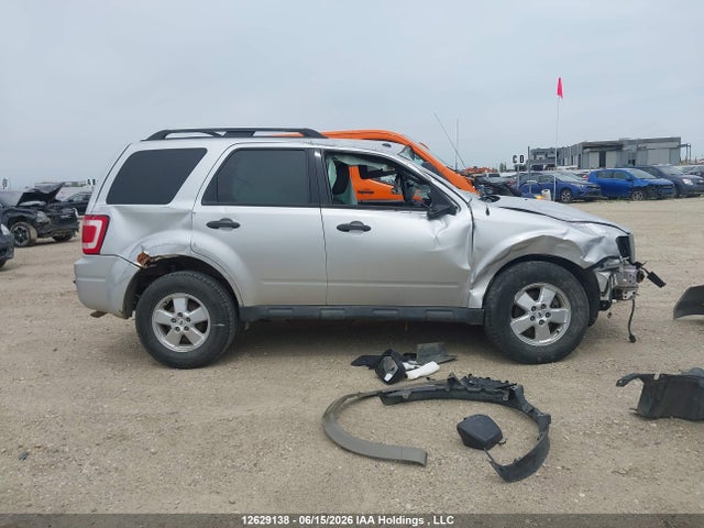 Продаж на аукціоні авто 2010 Ford Escape Xlt, vin: 1FMCU9DG3AKB73333, номер лоту: 12629138