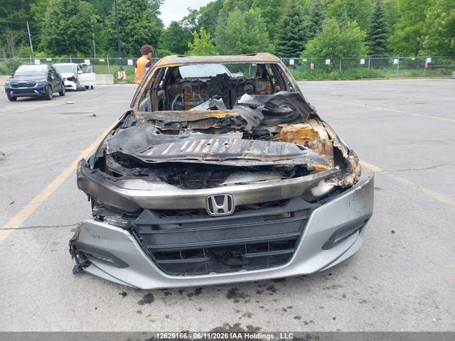 12629166 :رقم المزاد ، 1HGCV1F90JA800661 vin ، 2018 Honda Accord Touring مزاد بيع