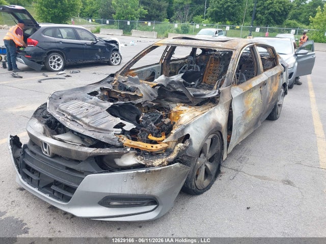 12629166 :رقم المزاد ، 1HGCV1F90JA800661 vin ، 2018 Honda Accord Touring مزاد بيع