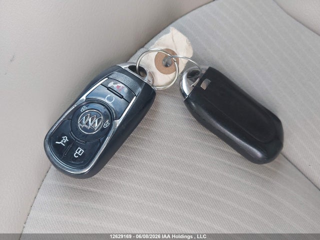 LRBFXCSA7HD052094 Buick Envision Preferred