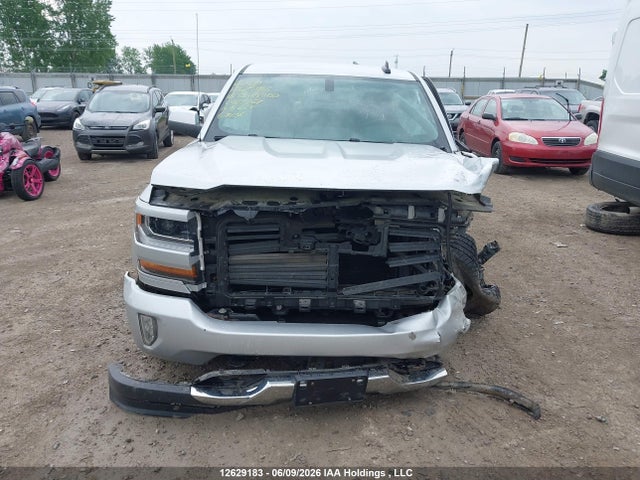 2018 Chevrolet Silverado 1500 2lt მანქანა იყიდება აუქციონზე, vin: 3GCUKREC0JG422267, აუქციონის ნომერი: 12629183