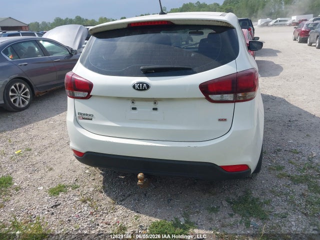 12629186 :رقم المزاد ، KNAHT8A39H7190057 vin ، 2017 Kia Rondo مزاد بيع