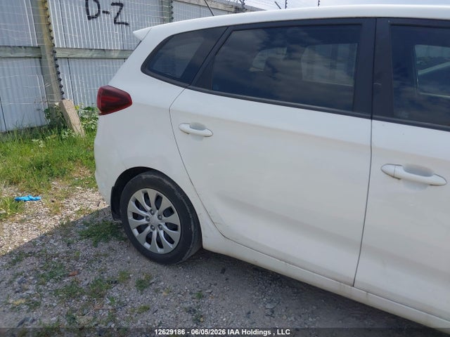 12629186 :رقم المزاد ، KNAHT8A39H7190057 vin ، 2017 Kia Rondo مزاد بيع