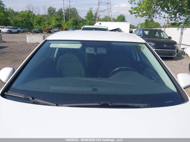 3VWE17AU1JM281511 Volkswagen Golf Trendline
