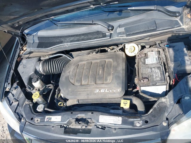 2C4RC1GG7ER144293 Chrysler Town &amp; Country Limited