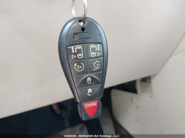 2C4RC1GG7ER144293 Chrysler Town &amp; Country Limited
