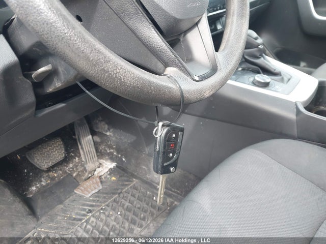 2T3BWRFV1PW151353 Toyota RAV4 LE