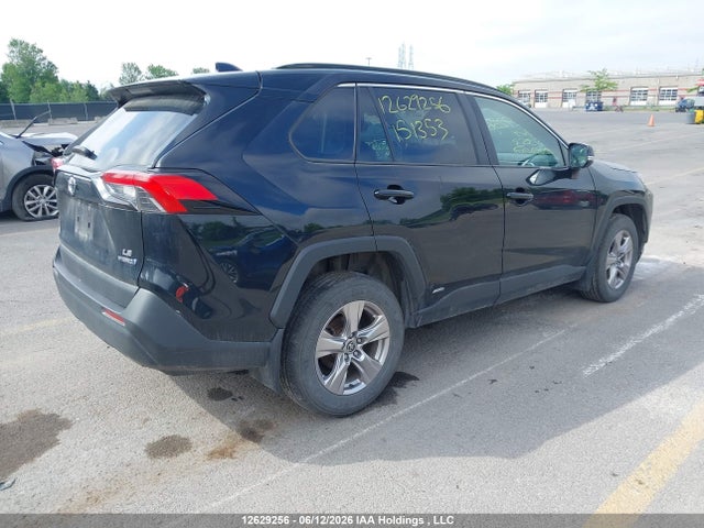 2T3BWRFV1PW151353 Toyota RAV4 LE