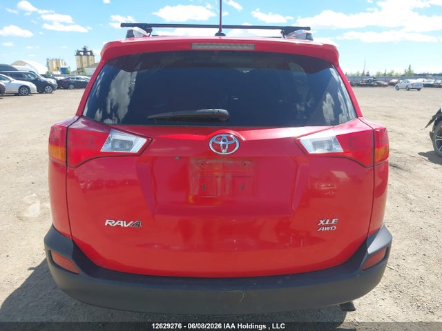12629276 :رقم المزاد ، 2T3RFREV5FW281246 vin ، 2015 Toyota Rav4 Xle مزاد بيع