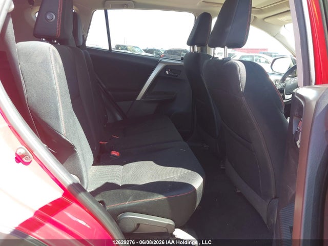 12629276 :رقم المزاد ، 2T3RFREV5FW281246 vin ، 2015 Toyota Rav4 Xle مزاد بيع