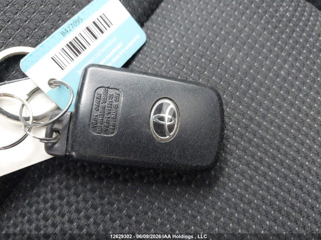 2018 Toyota Rav4 Hybrid Le+ მანქანა იყიდება აუქციონზე, vin: JTMRJREV7JD169262, აუქციონის ნომერი: 12629302