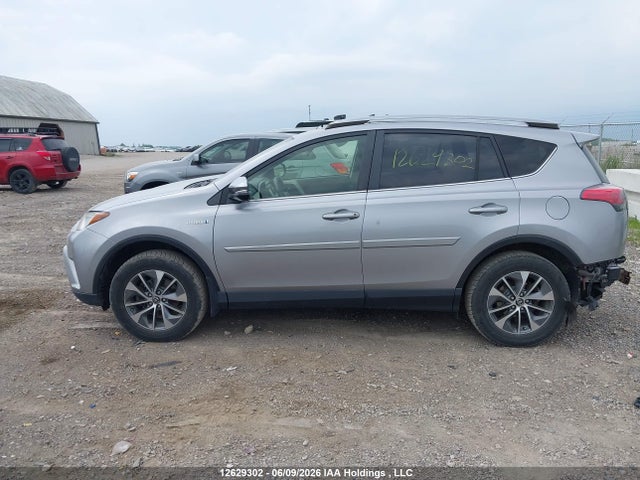2018 Toyota Rav4 Hybrid Le+ მანქანა იყიდება აუქციონზე, vin: JTMRJREV7JD169262, აუქციონის ნომერი: 12629302