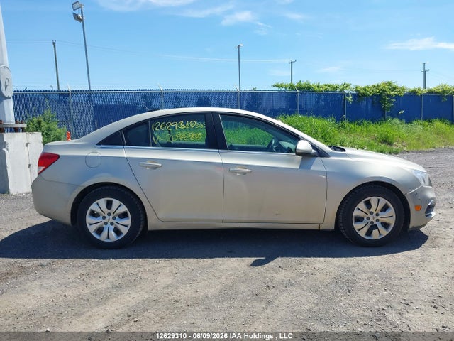 2015 Chevrolet Cruze მანქანა იყიდება აუქციონზე, vin: 1G1PC5SBXF7207280, აუქციონის ნომერი: 12629310
