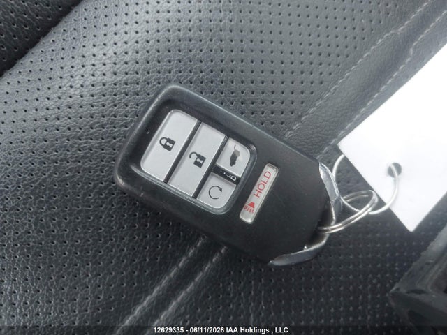 12629335 :رقم المزاد ، 2HKRW2H93JH111358 vin ، 2018 Honda Cr-v Touring مزاد بيع
