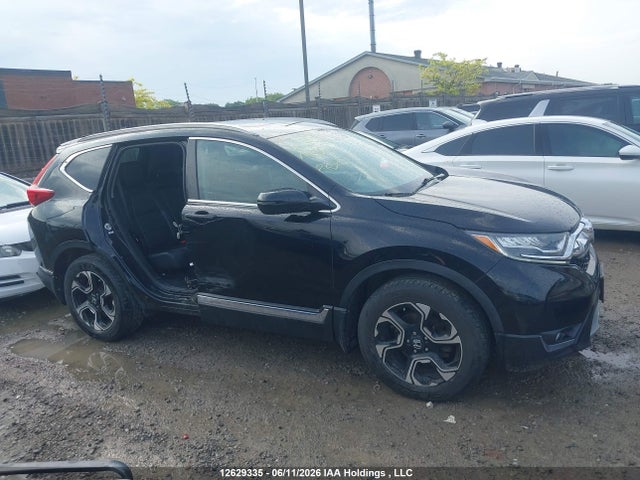 12629335 :رقم المزاد ، 2HKRW2H93JH111358 vin ، 2018 Honda Cr-v Touring مزاد بيع