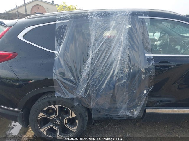 12629335 :رقم المزاد ، 2HKRW2H93JH111358 vin ، 2018 Honda Cr-v Touring مزاد بيع