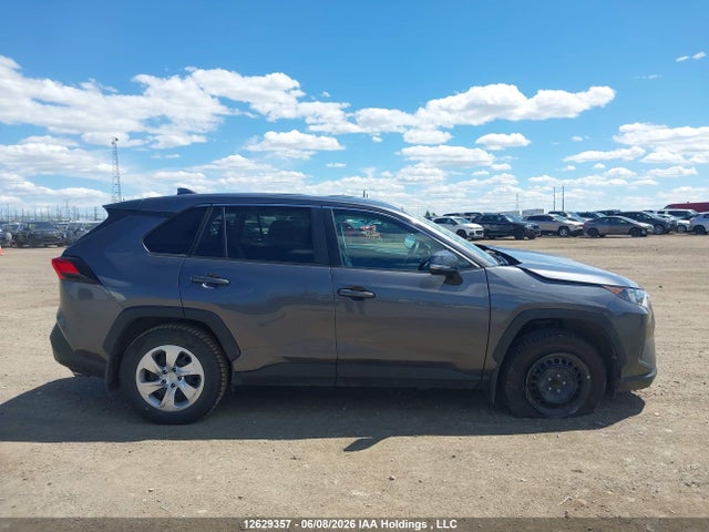 12629357 :رقم المزاد ، 2T3B1RFV5NC272643 vin ، 2022 Toyota Rav4 Le مزاد بيع