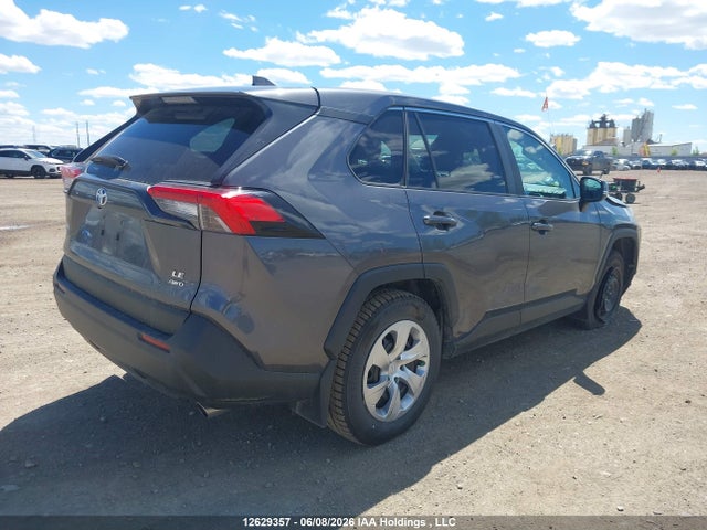 12629357 :رقم المزاد ، 2T3B1RFV5NC272643 vin ، 2022 Toyota Rav4 Le مزاد بيع