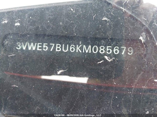 12626198 :رقم المزاد ، 3VWE57BU6KM085679 vin ، 2019 Volkswagen Jetta 1.4 Tsi Highline مزاد بيع