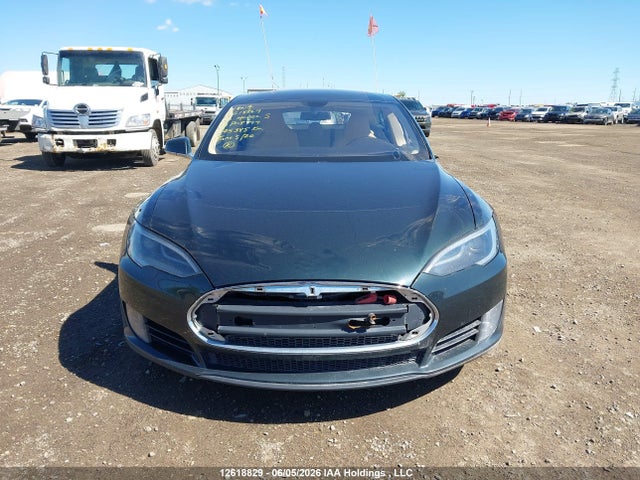 Продажа на аукционе авто 2013 Tesla Model S, vin: 5YJSA1DN5DFP08799, номер лота: 12618829