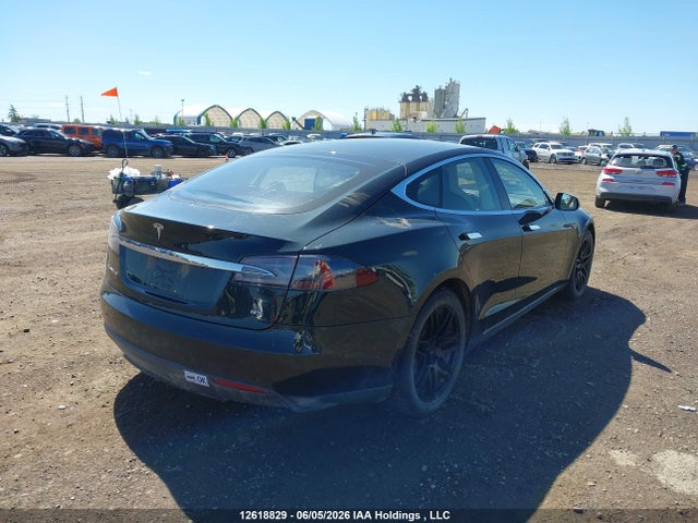 Продажа на аукционе авто 2013 Tesla Model S, vin: 5YJSA1DN5DFP08799, номер лота: 12618829