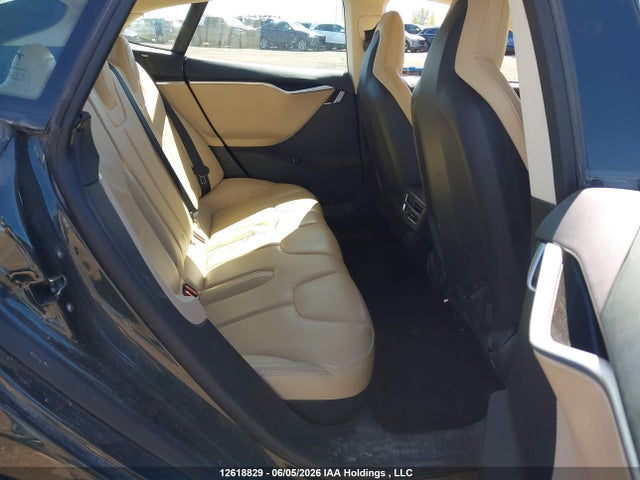 Продажа на аукционе авто 2013 Tesla Model S, vin: 5YJSA1DN5DFP08799, номер лота: 12618829