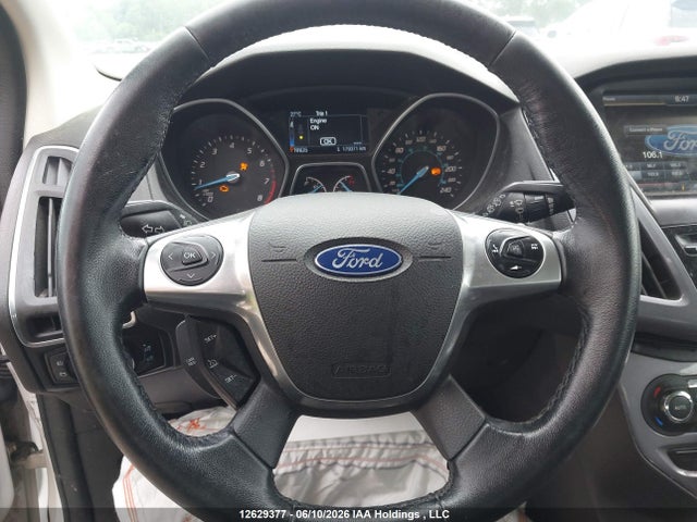 Ford Focus Titanium 2014 1FADP3N29EL384610 Image 18