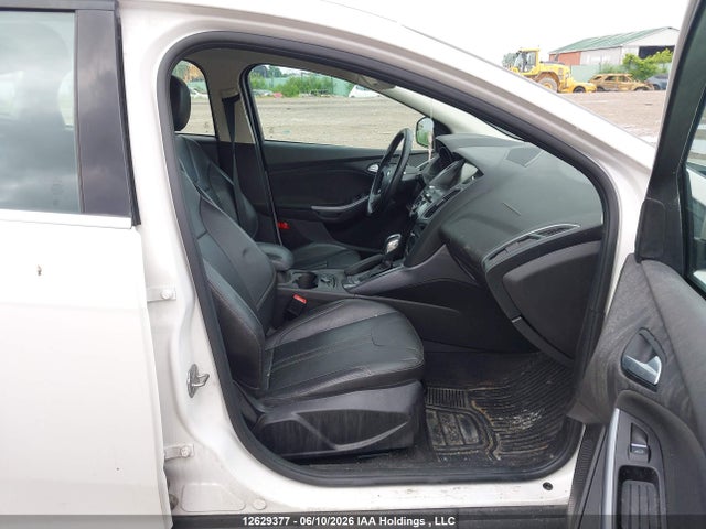 Ford Focus Titanium 2014 1FADP3N29EL384610 Image 5